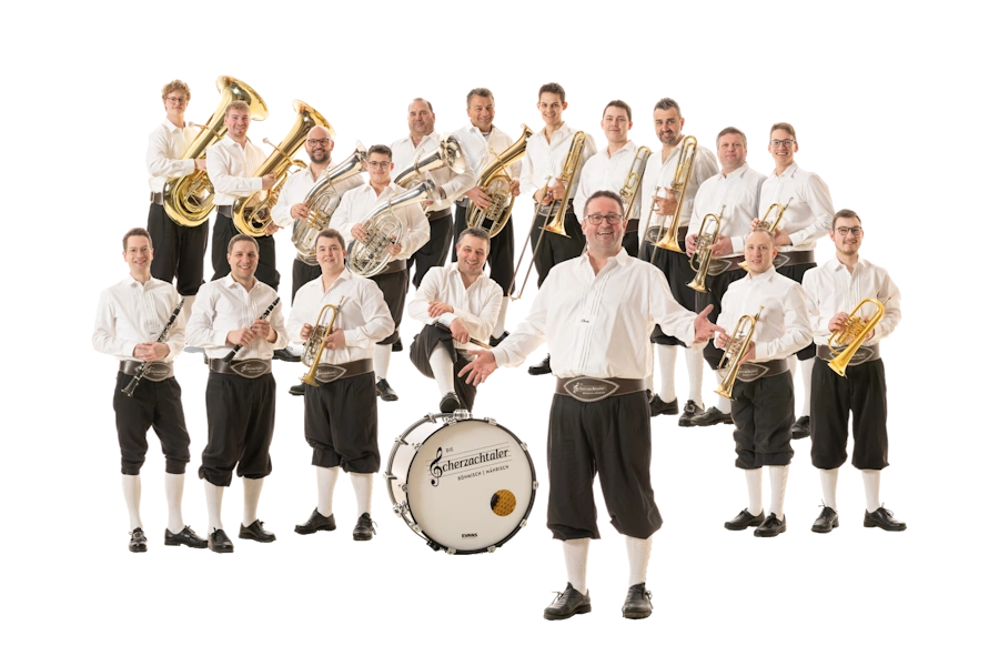 Ein Gruppenfoto der Formation &quot;Die Scherzachtaler&quot;
